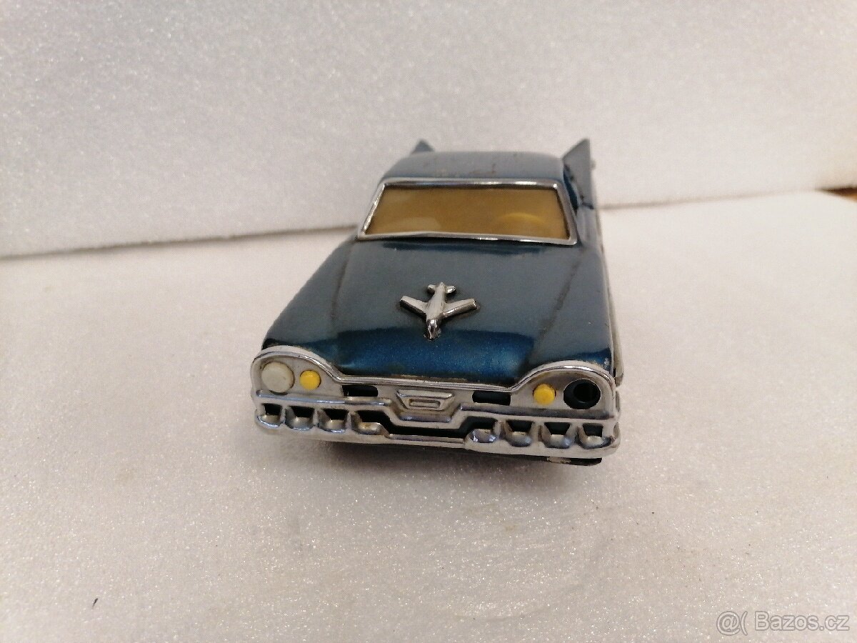 Retro Čínské auto na baterie. Ne Ites - 3