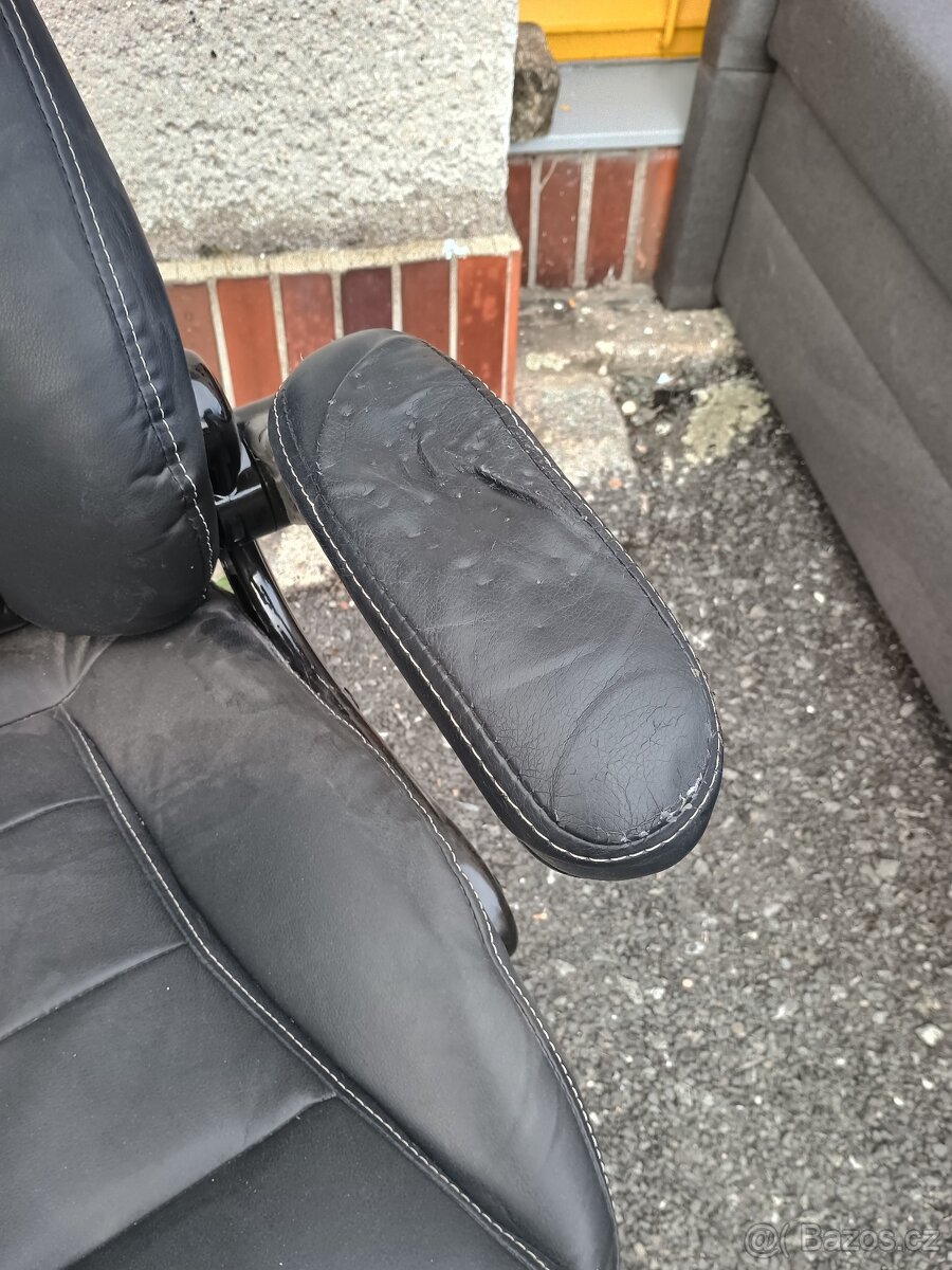 Kancelářské křeslo - 3