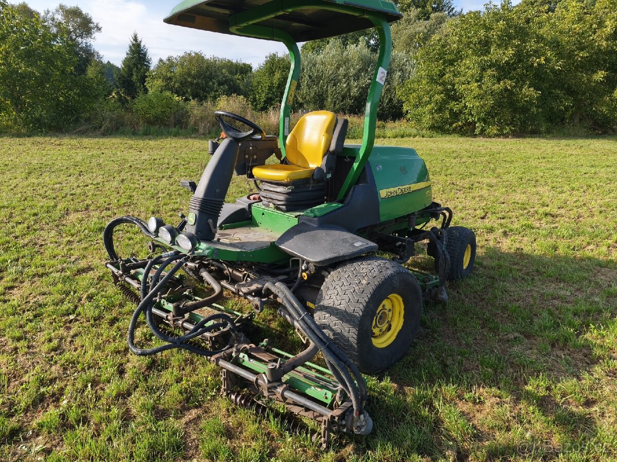 John Deere 8700 vřetenová sekačka - 3