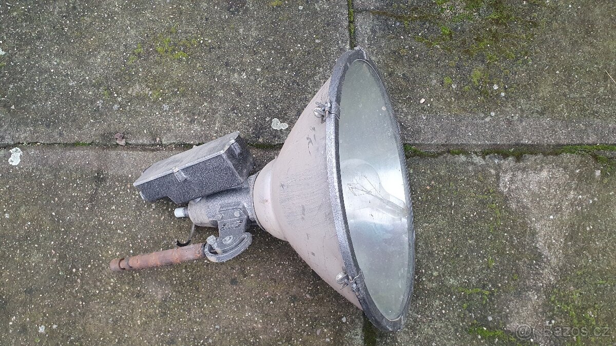 Industriální svítidlo / lampa - 3