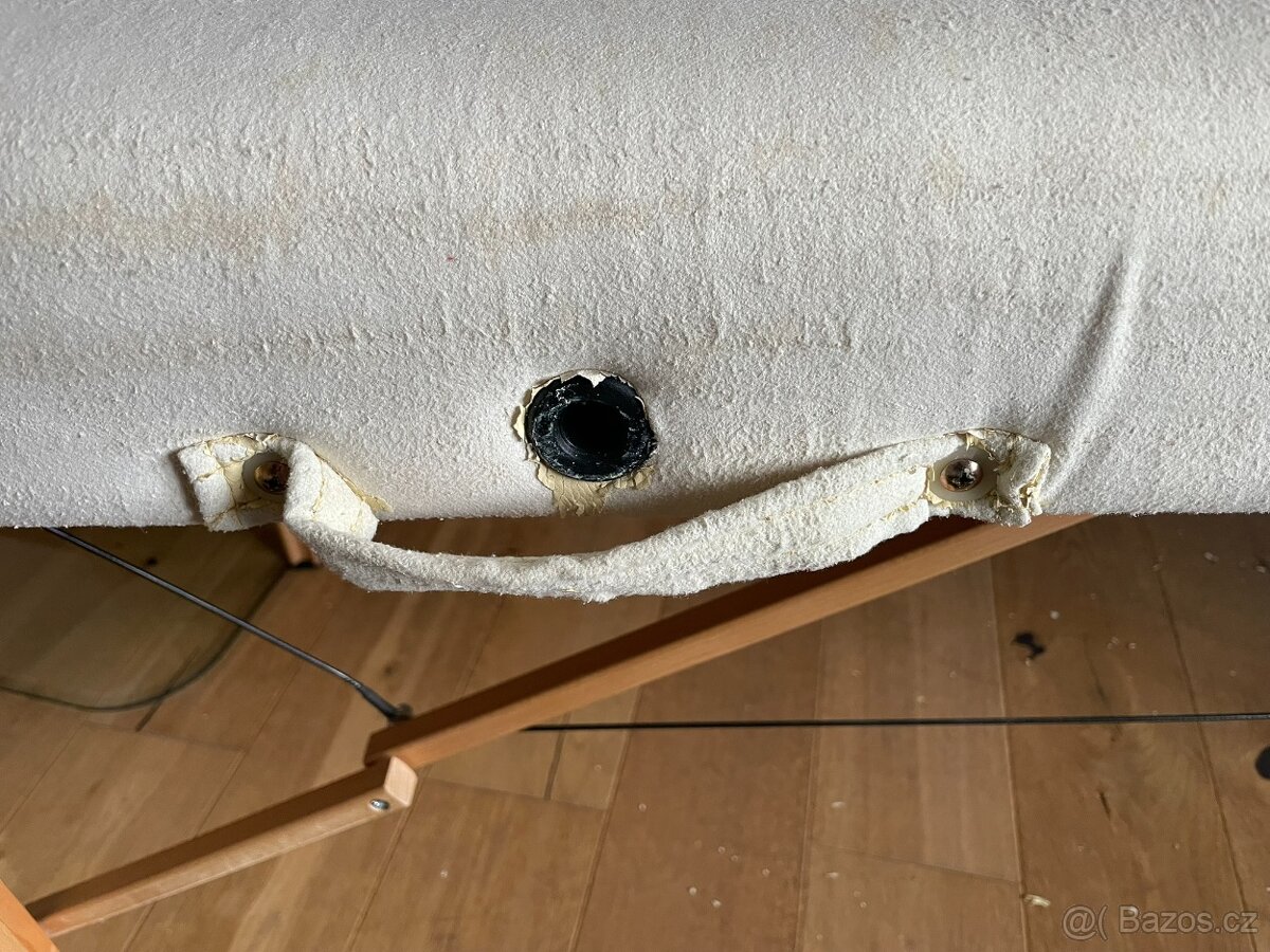 Skládací masážní stůl - 3