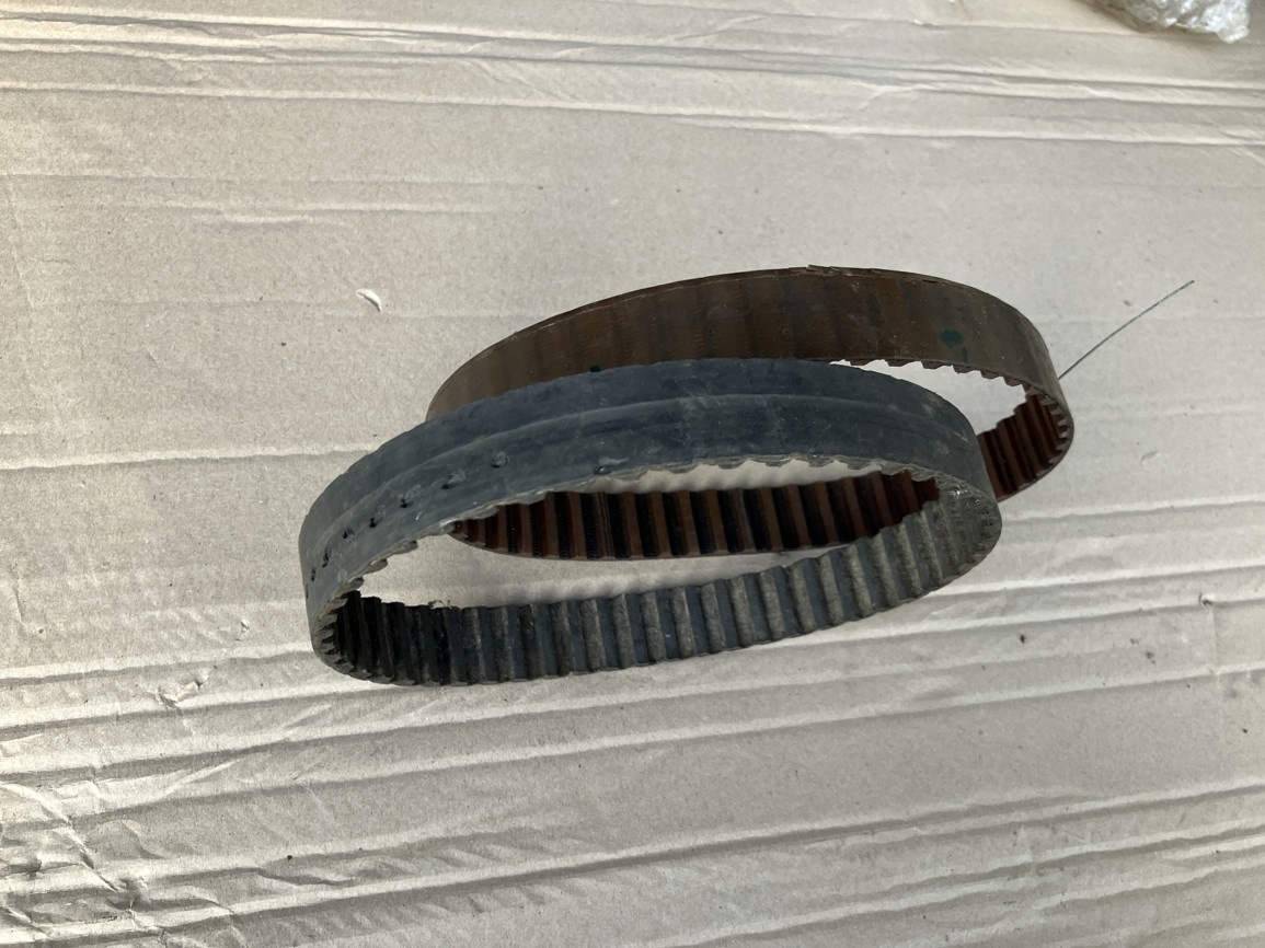 babeta 210 řemen - 3