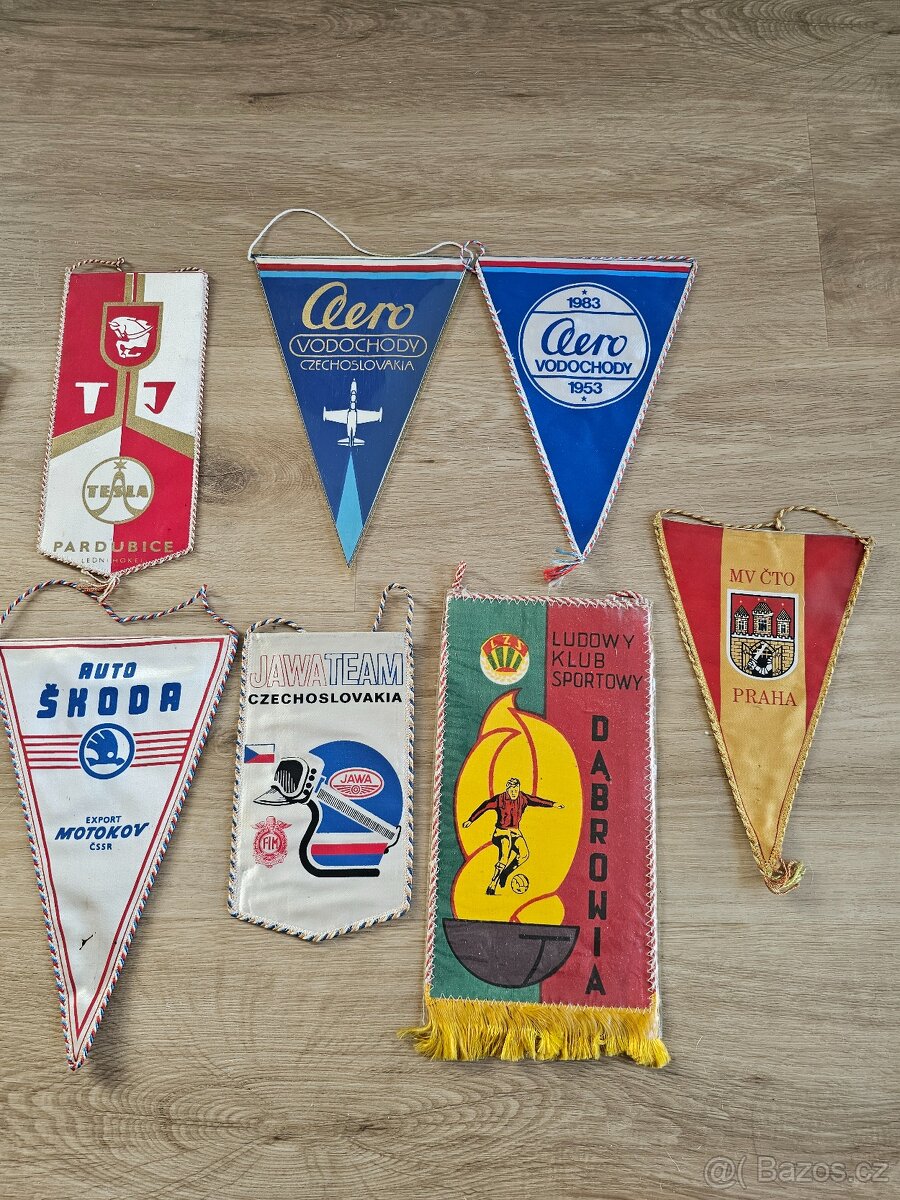 Historické vlaječky 1920 - 1980 - 3