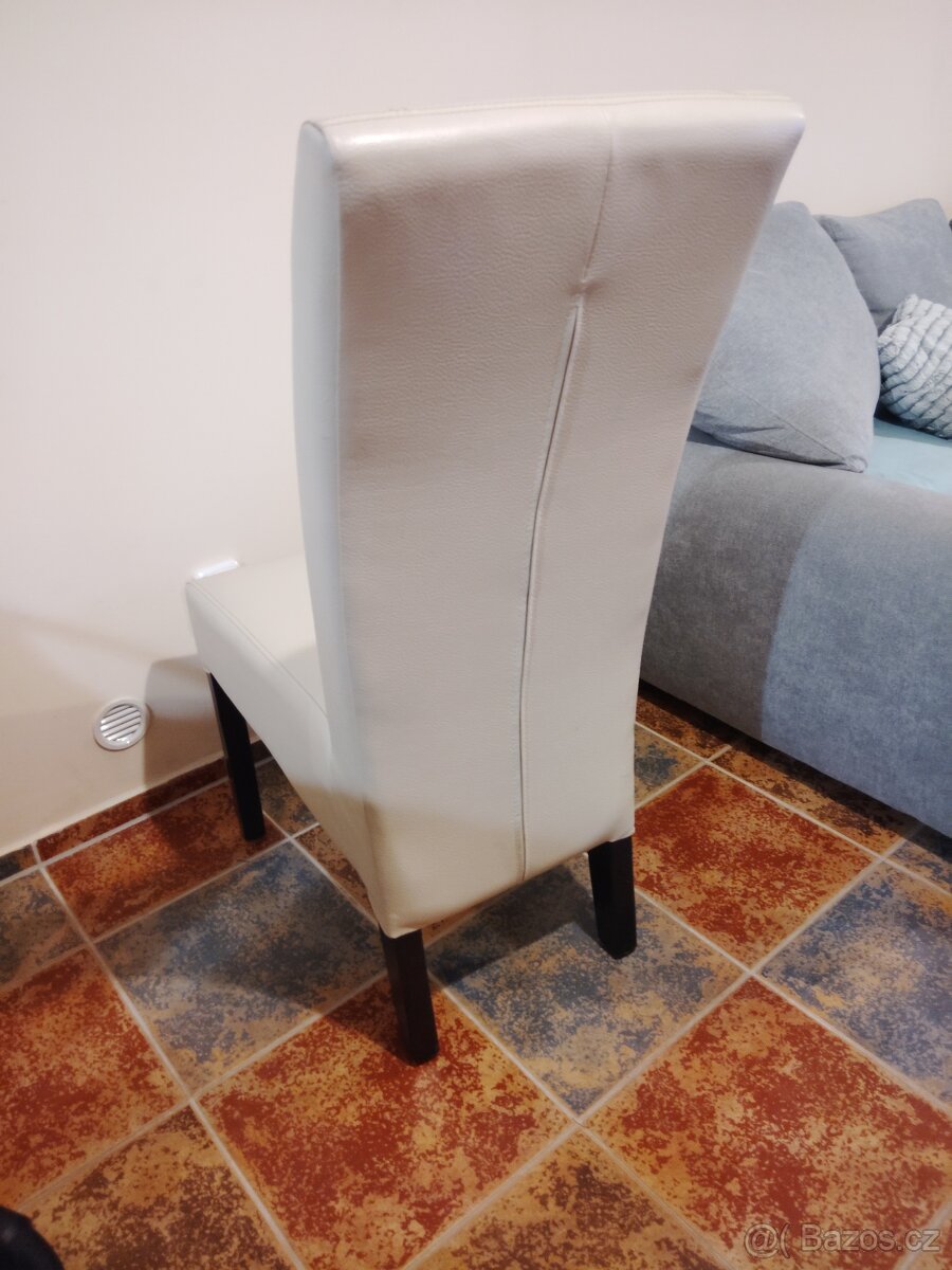 Židle - 3