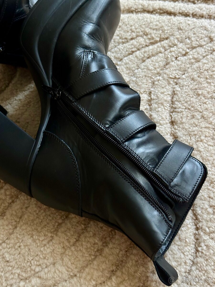 černé kožené polobotky Baťa, vel 37 - 3