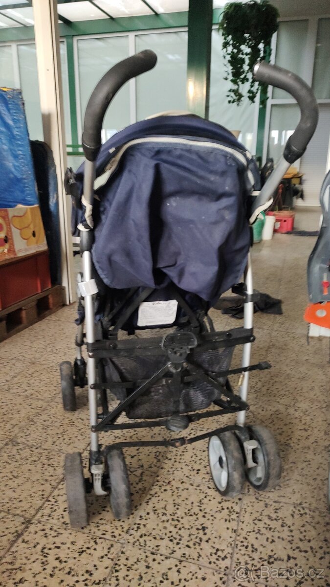 Kočárek skládací CHicco - 3