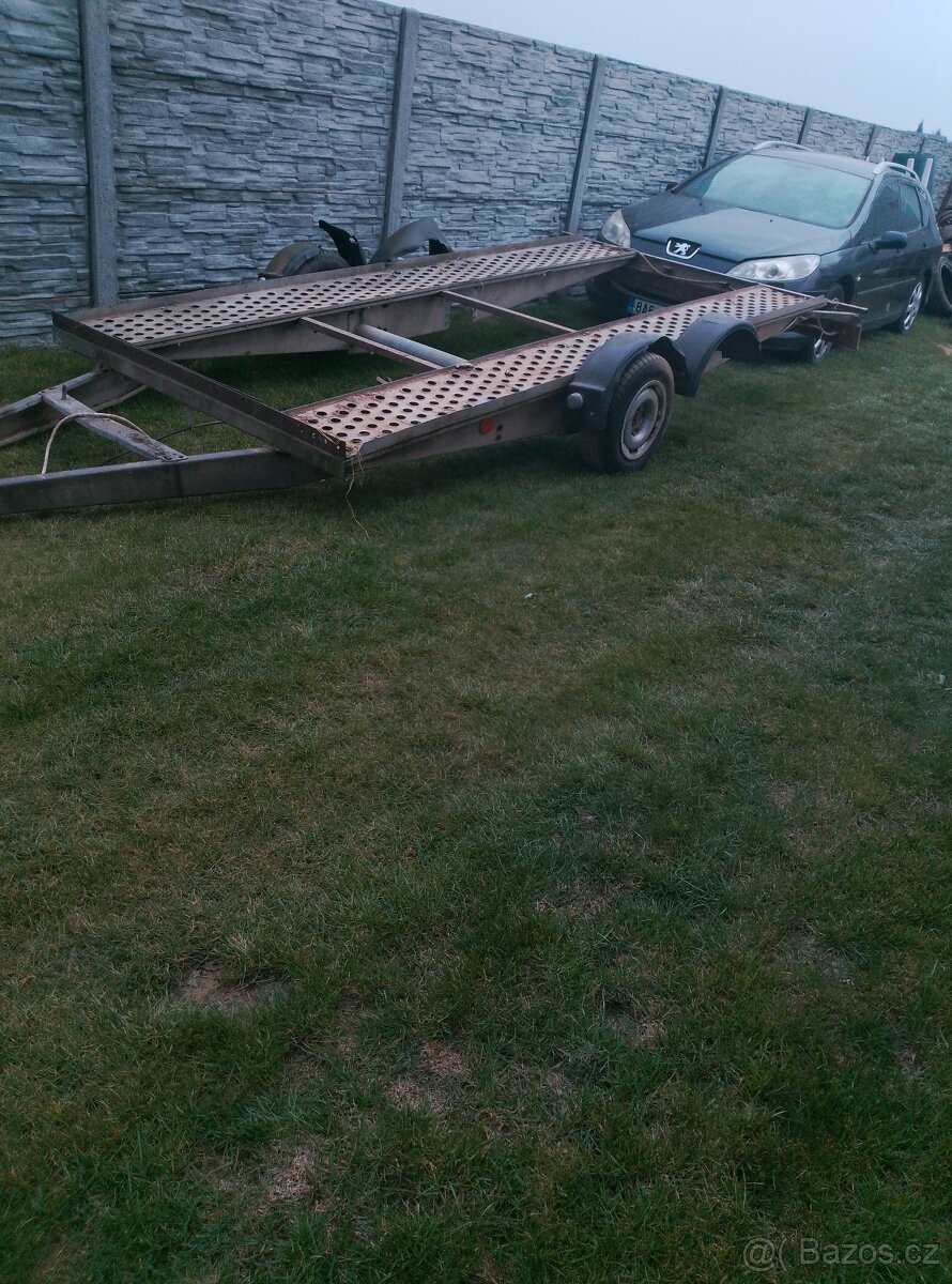 Autopřepravník , plato - 3