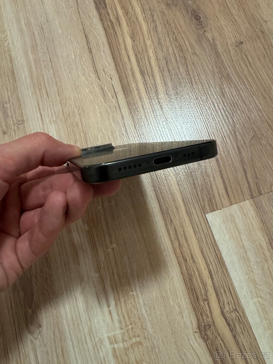 iPhone 15 pro 128gb Space gray - 3