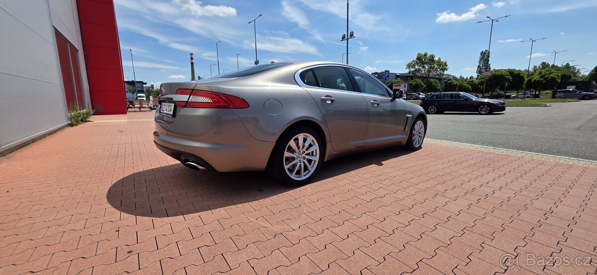 Jaguar xf - 3