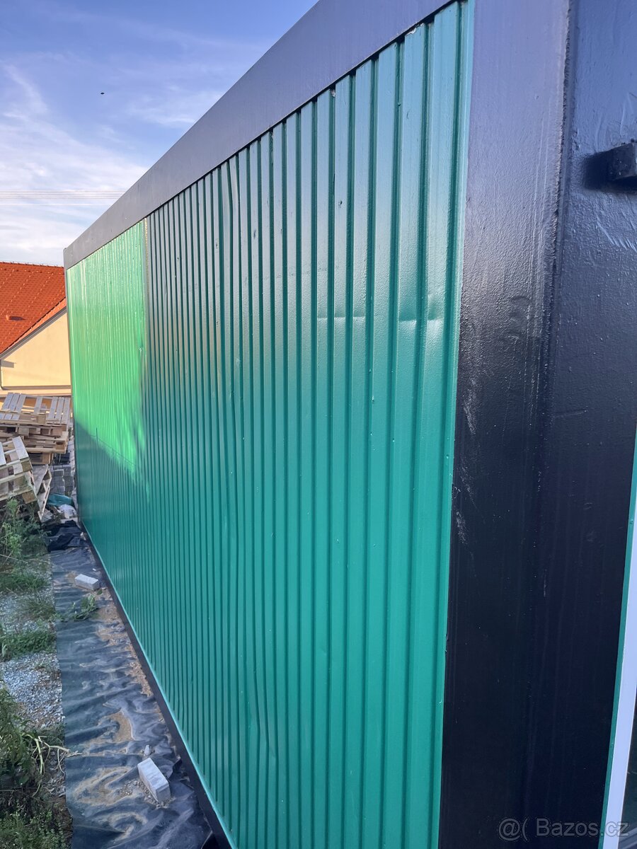 Kontejner 6 x 2,5 m - 3