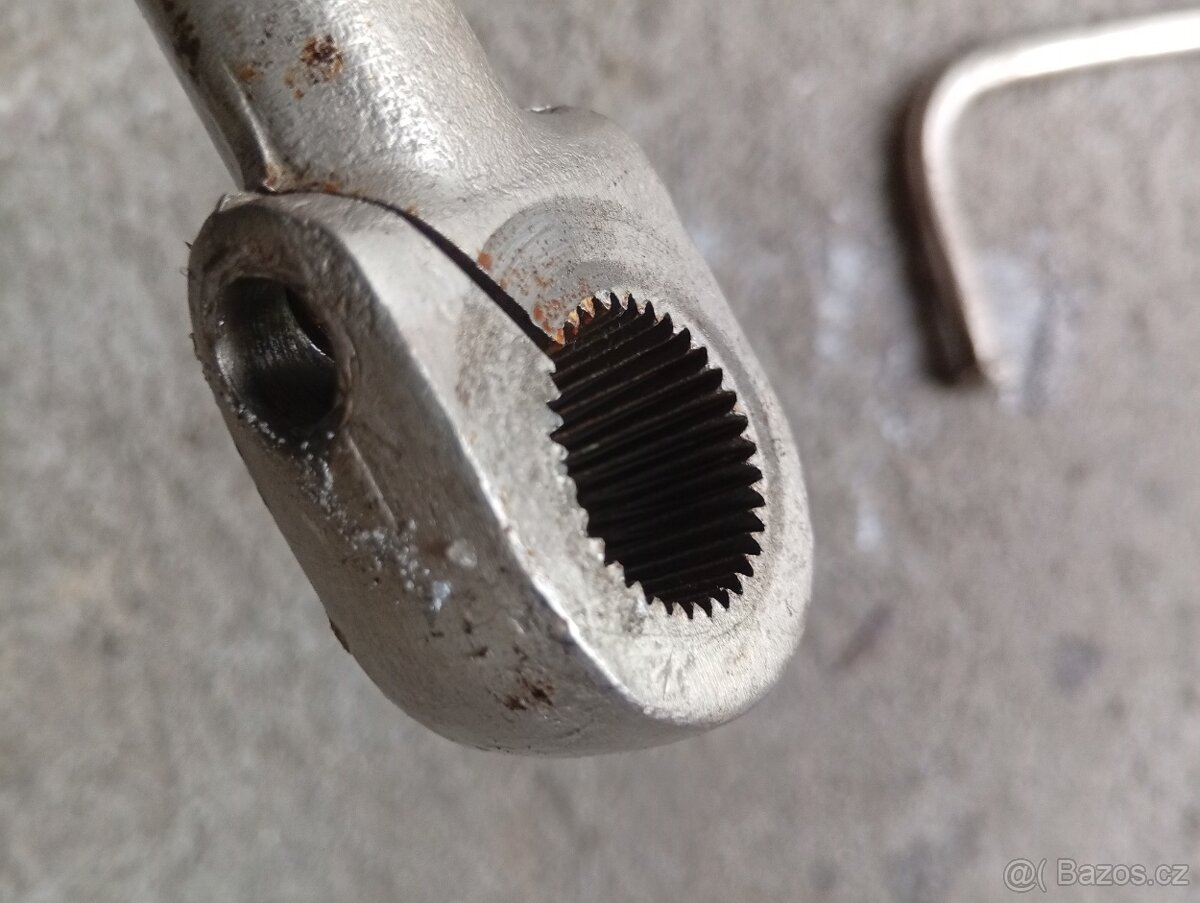 Manet m 90 startovaci páka - 3