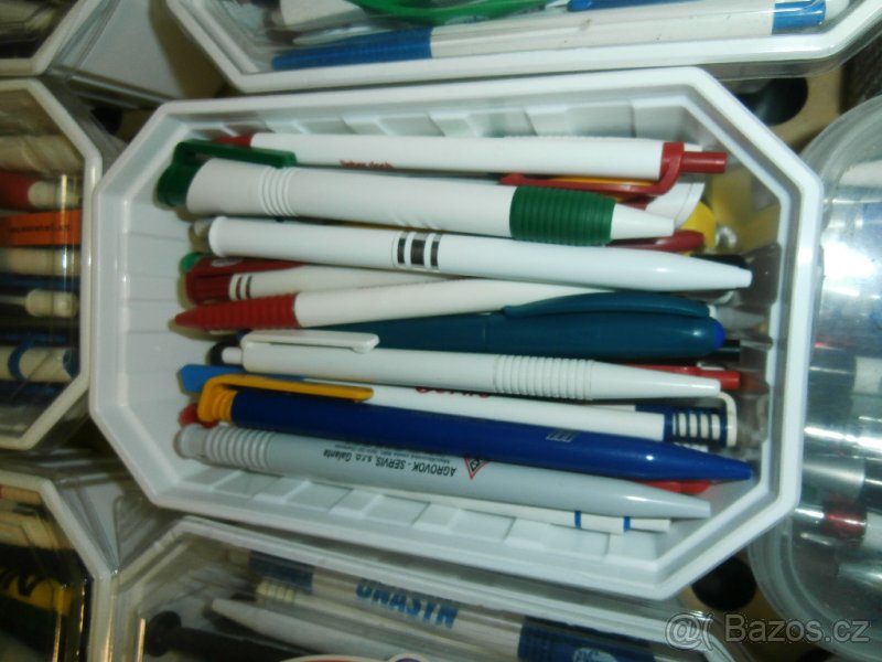 Sbírka propisek reklamní tužky 900 kusů za 800 kč - 3