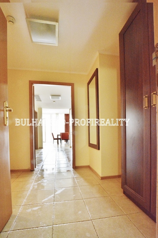 Luxusní apartmán 2+kk (68 m²) v první linii s bočním výhlede - 3