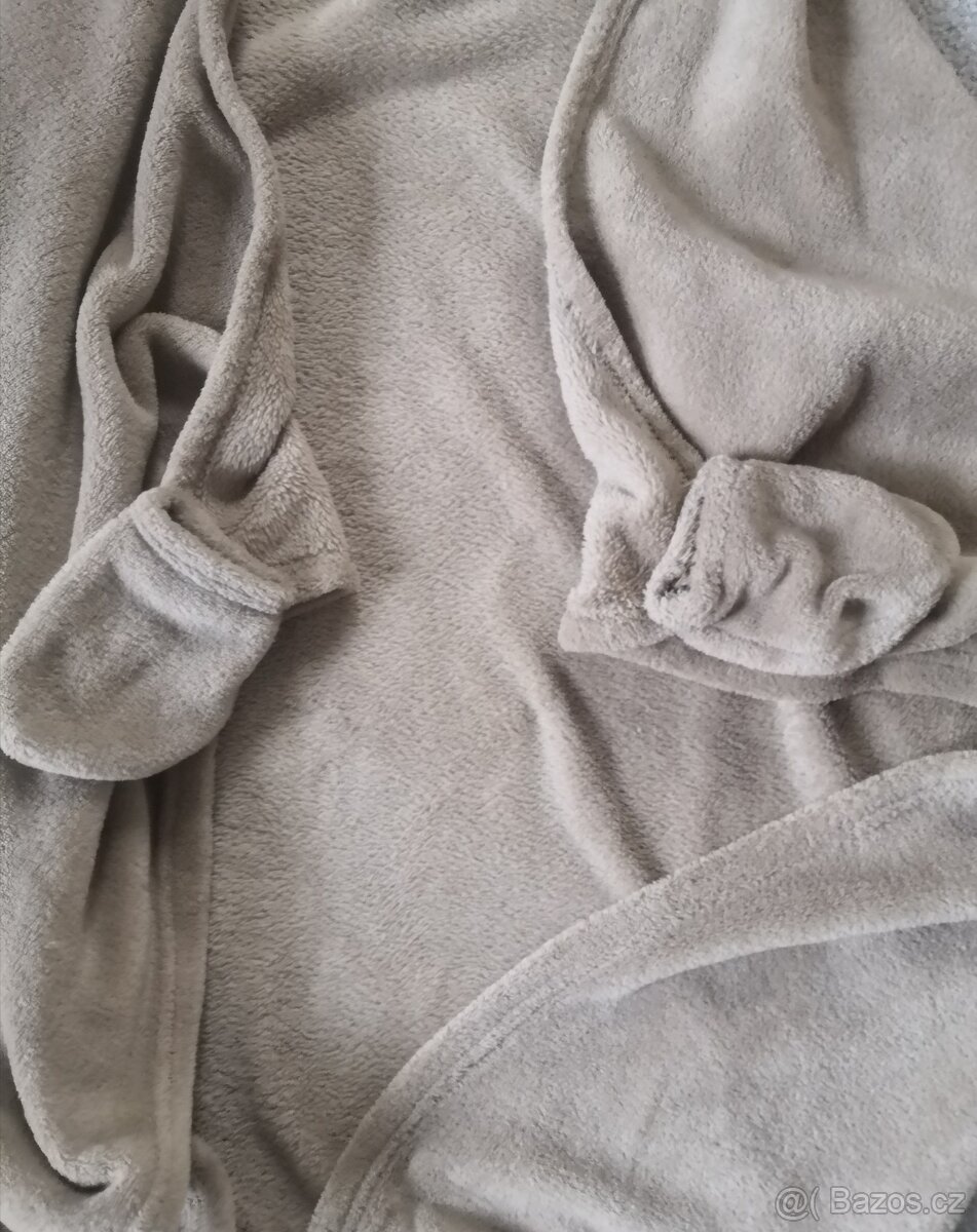 Oblékací plyšová deka - 3