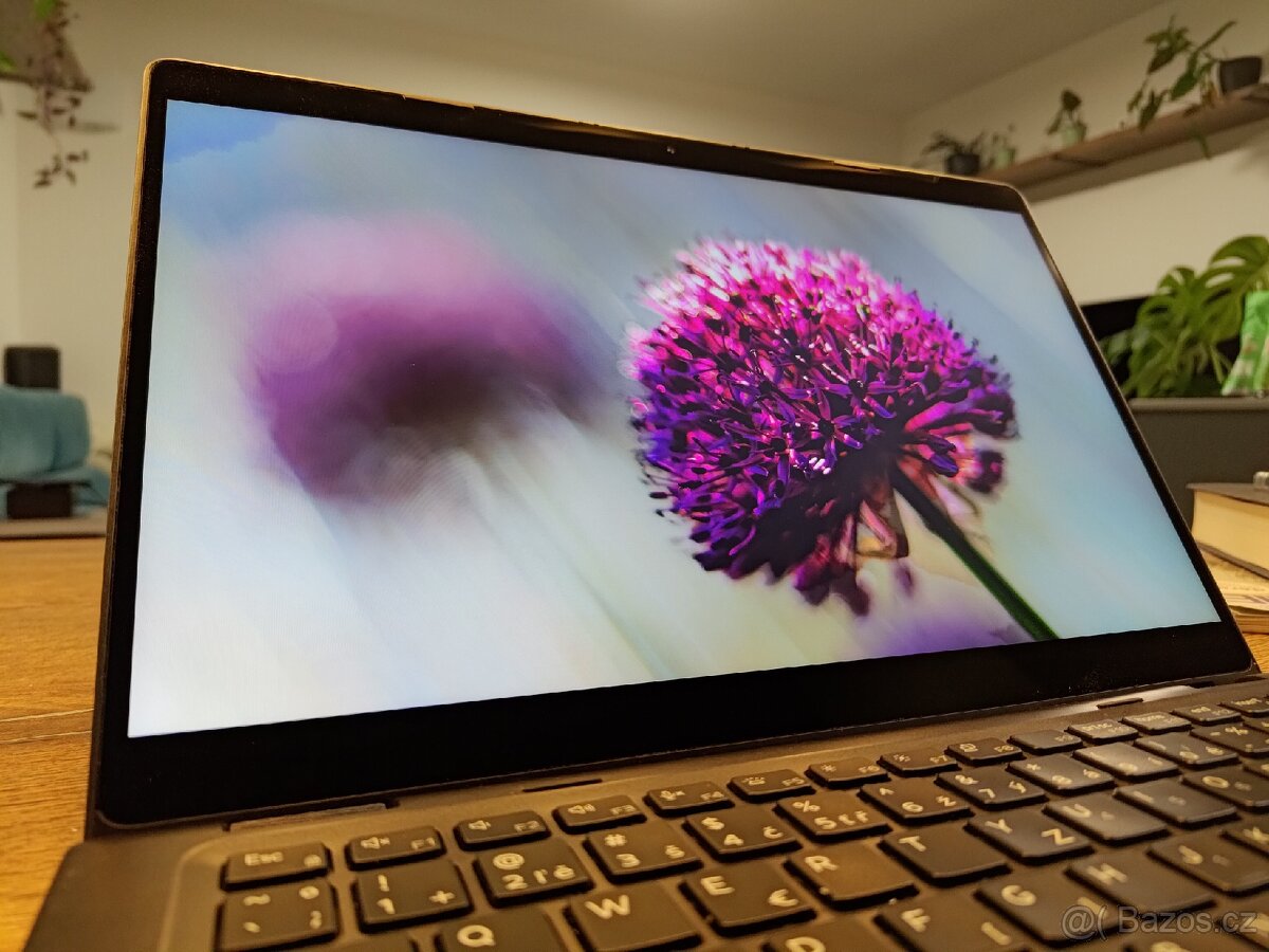 Dell Latitude 5300 2-in-1 I7/32/1TB - 3