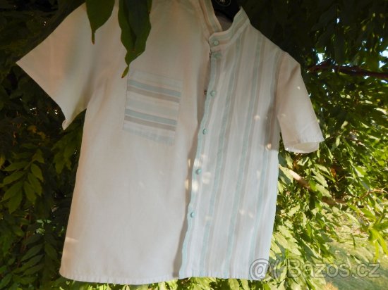 Decentní halenka - stále módní - 3