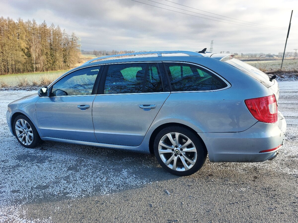 Škoda Superb 2.0TDi 103kw 10/2011 - 3