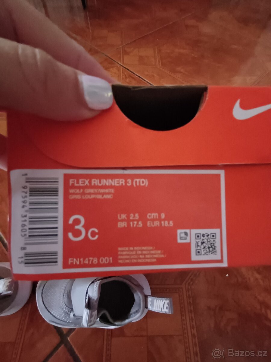 Tenisky zn. Nike, vel. 18.5 (až 19) - 3