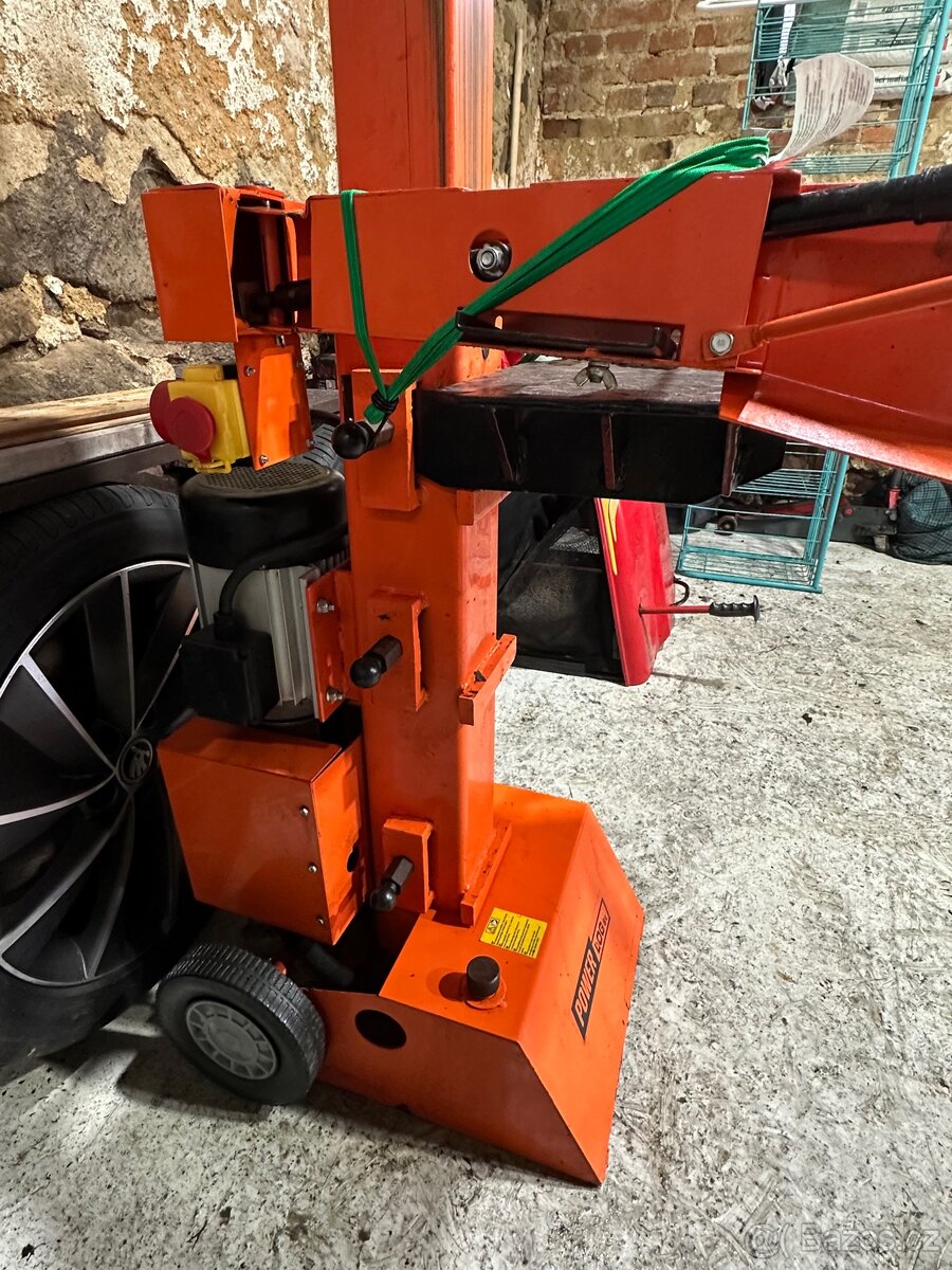 Štípačka na dřevo 8t PowerLog - 3