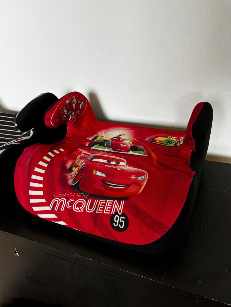 podsedák do auta - 3