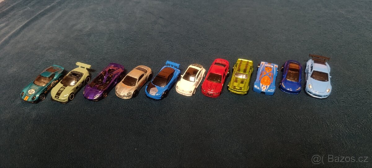 Hot Wheels - 3
