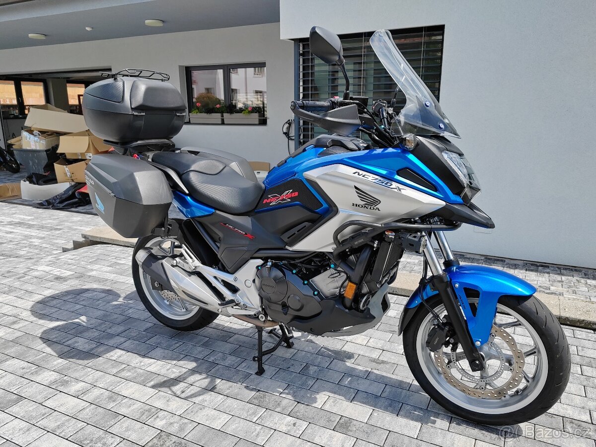 Honda Nc 750x Full výbava,záruka