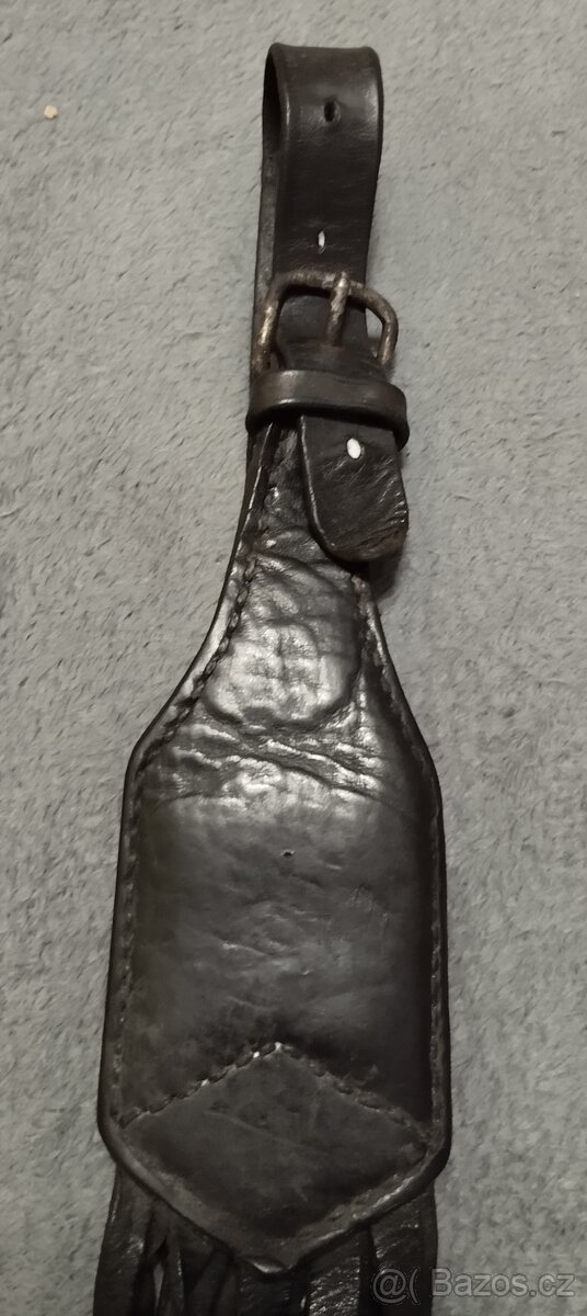 Staré kožené řemínky - myslivost - 3