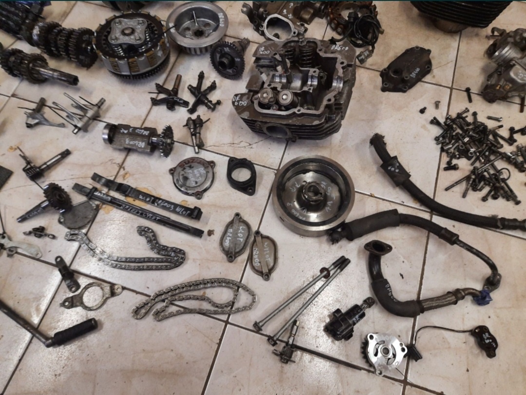 Suzuki dr 600 díly motoru dr600 - 3