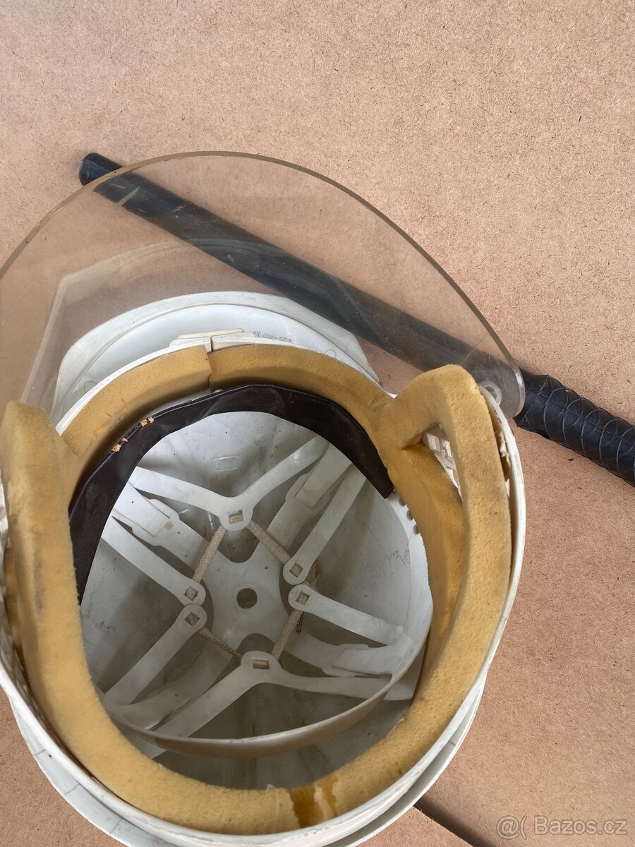 Helma přilba zásahových jednotek snb,vb,policie,obušek - 3