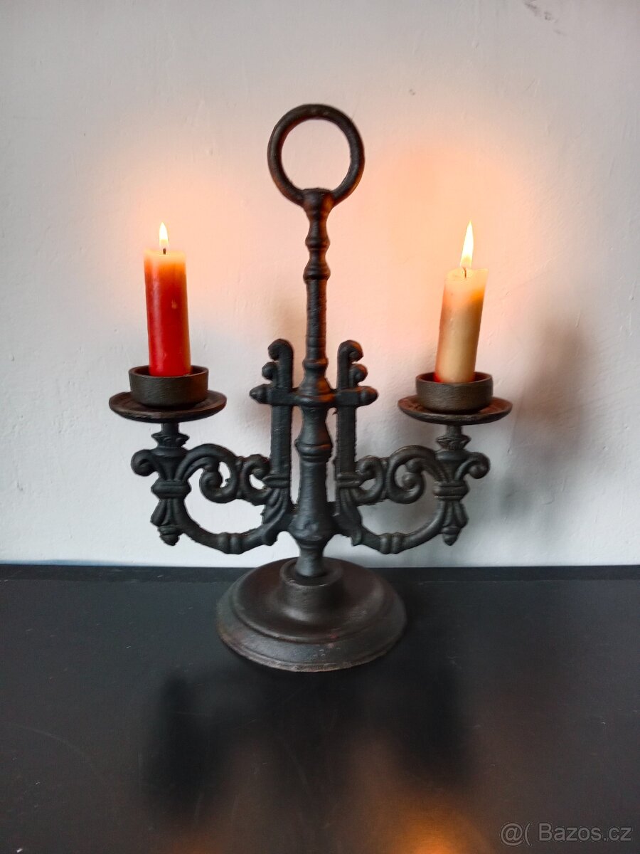 Secesní dvouramenný litinový svícen - 3