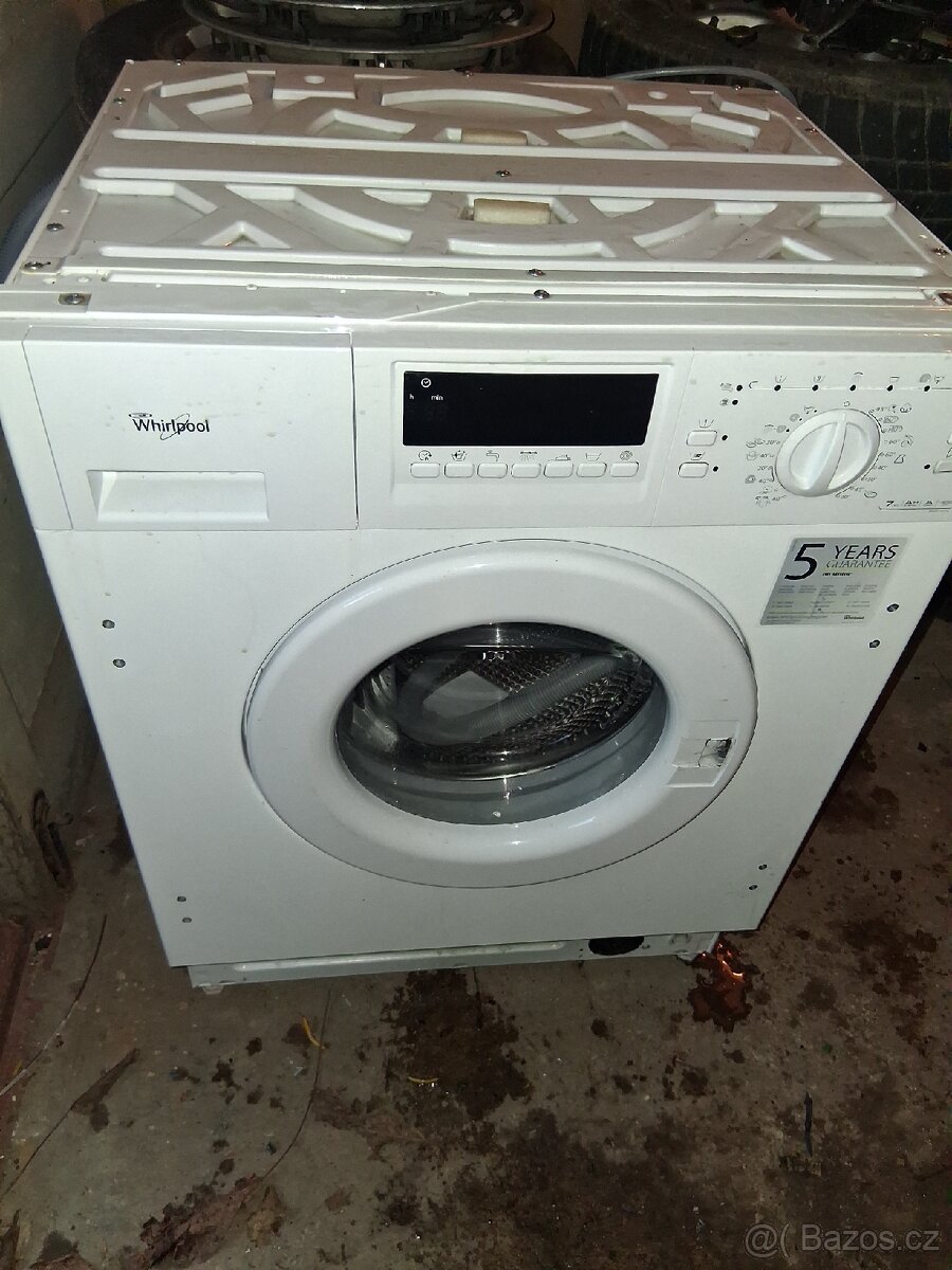 Vestavná pračka Whirlpool – funkční - 3