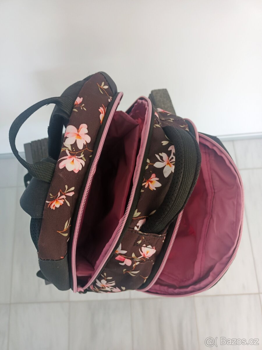 Dívčí studentský batoh ARS una s penálem - 3