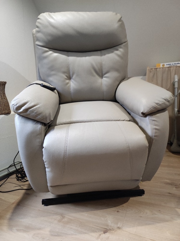 Polohovací křeslo - 3