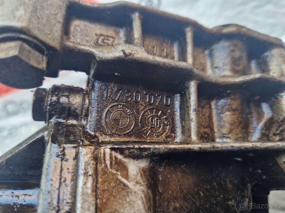 BMW E34 M50 olejová pumpa - 3