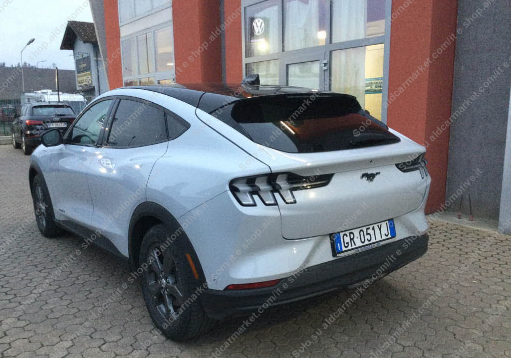Ford Mustang Mach-E 75,7 kWh RWD STD - DPH - 3