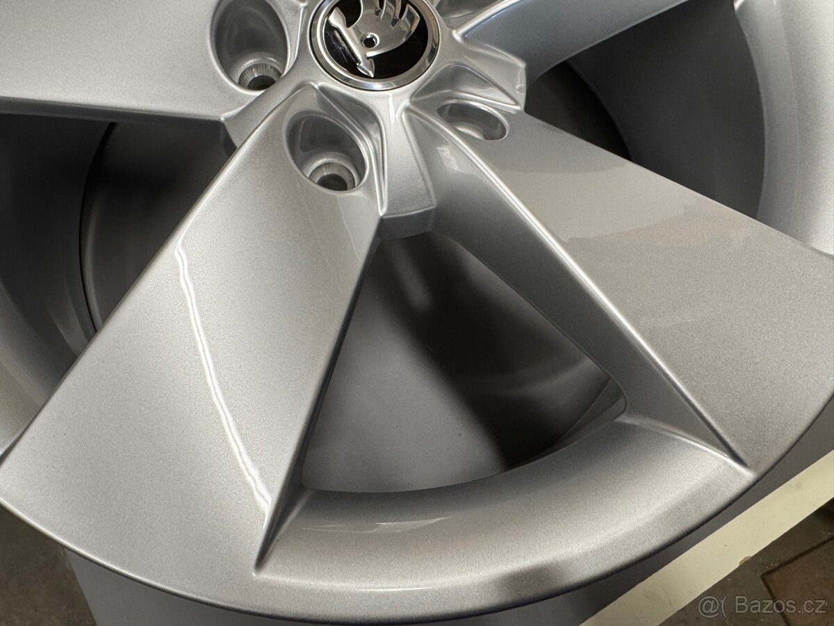 Alu disk Ratikon 57A 601 025 nový top stav - 3