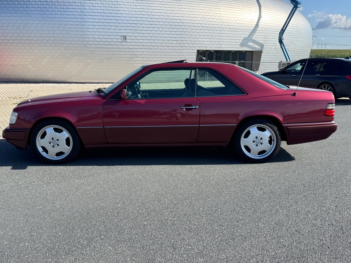 Mercedes Benz W124 320CE - 3