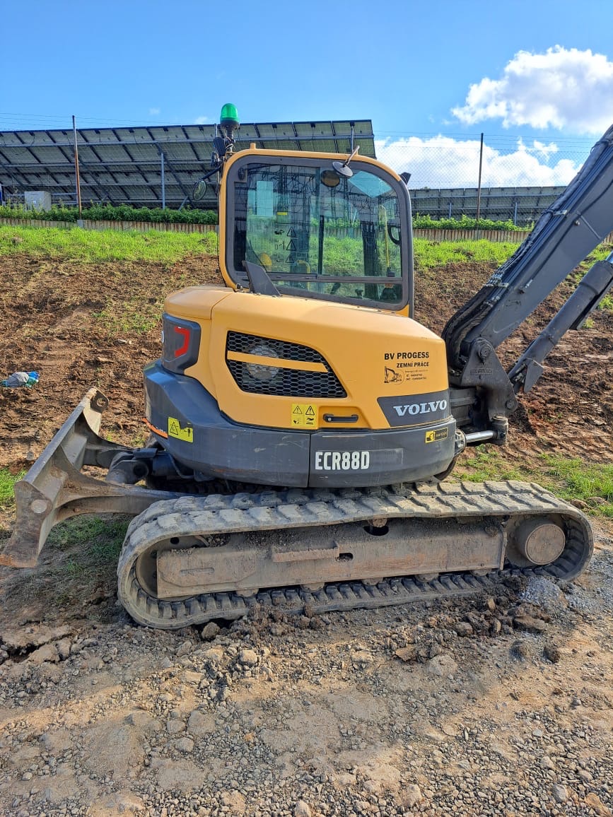Pásové rypadlo Volvo ECR88D - 3