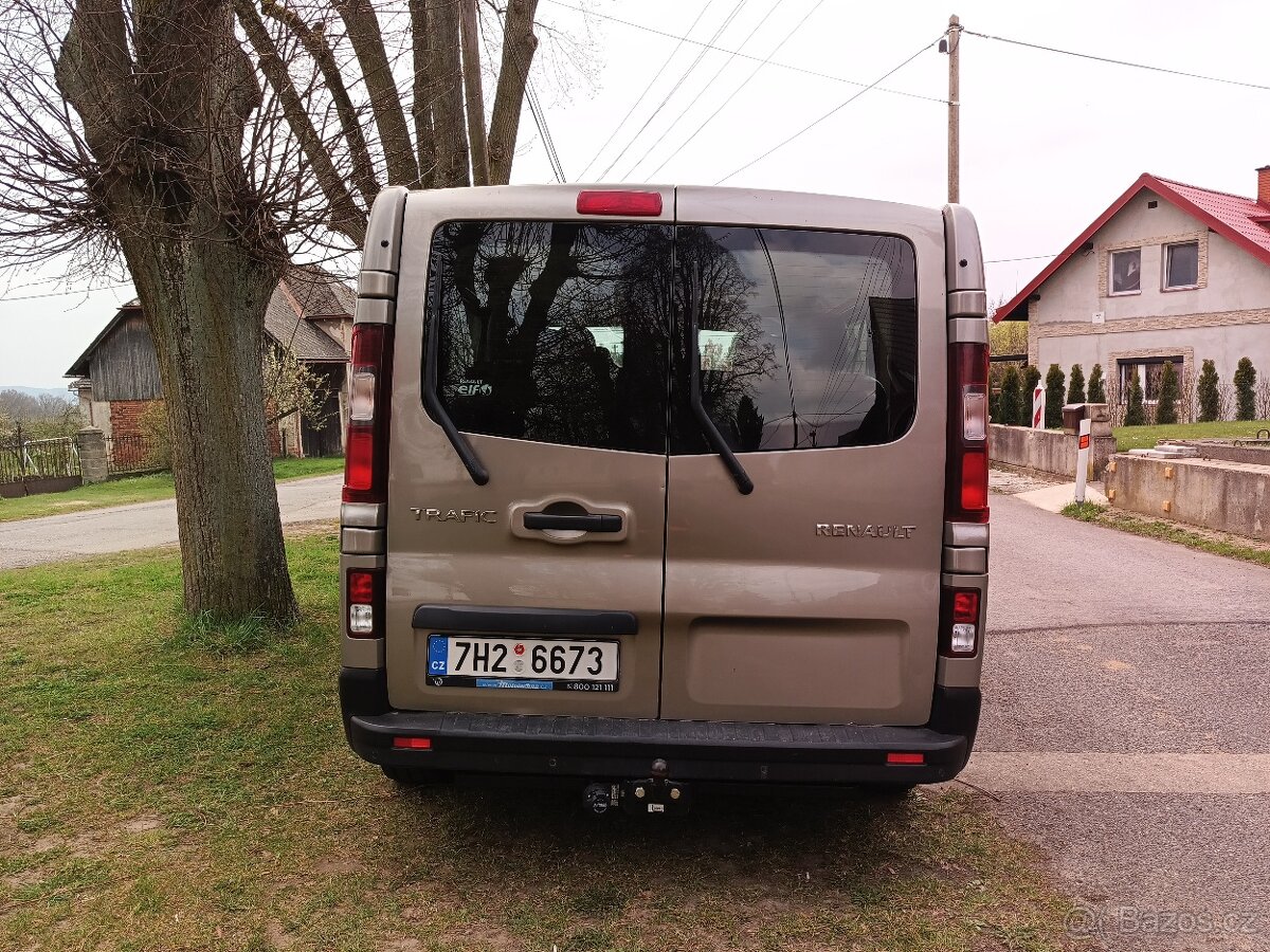Prodám Renault Trafic ,,, sleva ,,,9 místný 2019 107 kw - 3