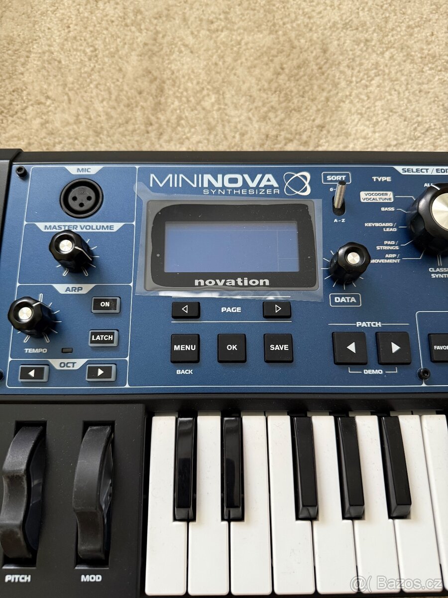 Novation Mininova - 3