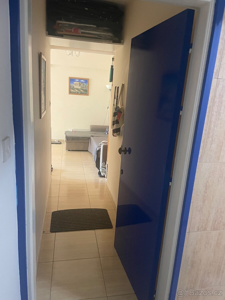 KYPR - LARNAKA, byt 3+1 s terasou, bazénem a park. stáním - 3