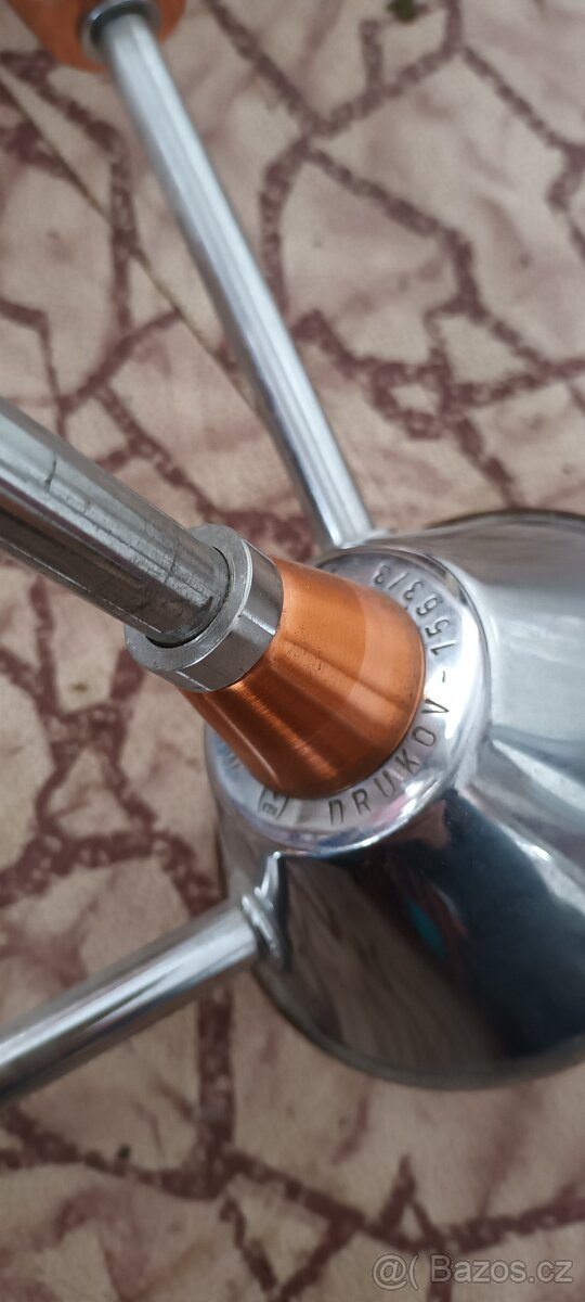 Triramenny lustr retro - 3