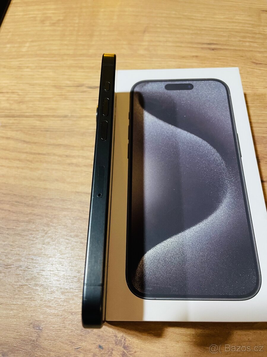 IPhone 15 pro 128 GB - 3