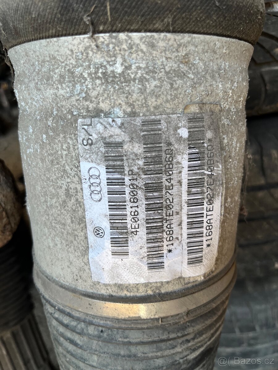 Audi A8 D3 měchy podvozku - 3