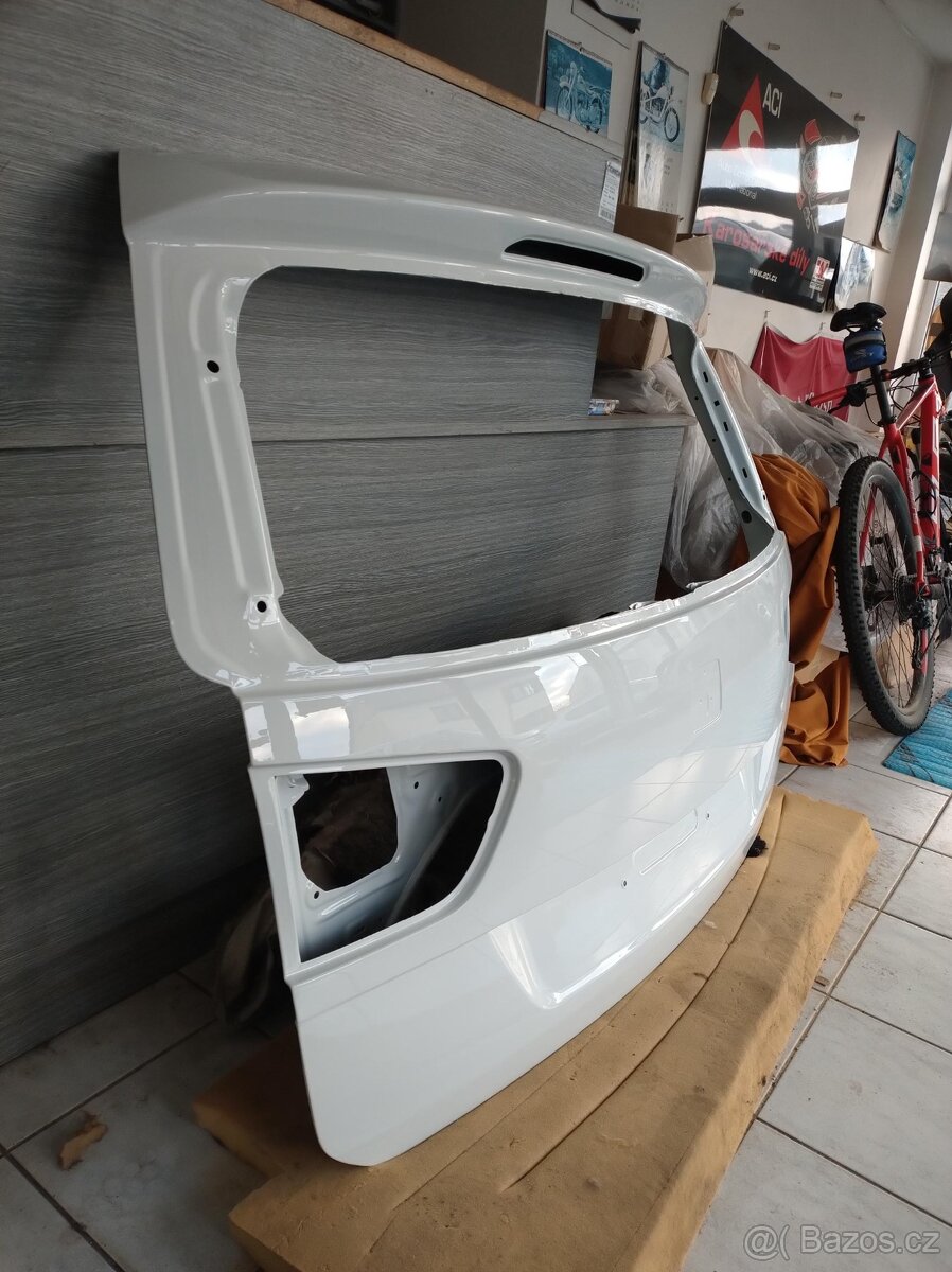 Seat Alhambra - páté dveře - bílá - 3