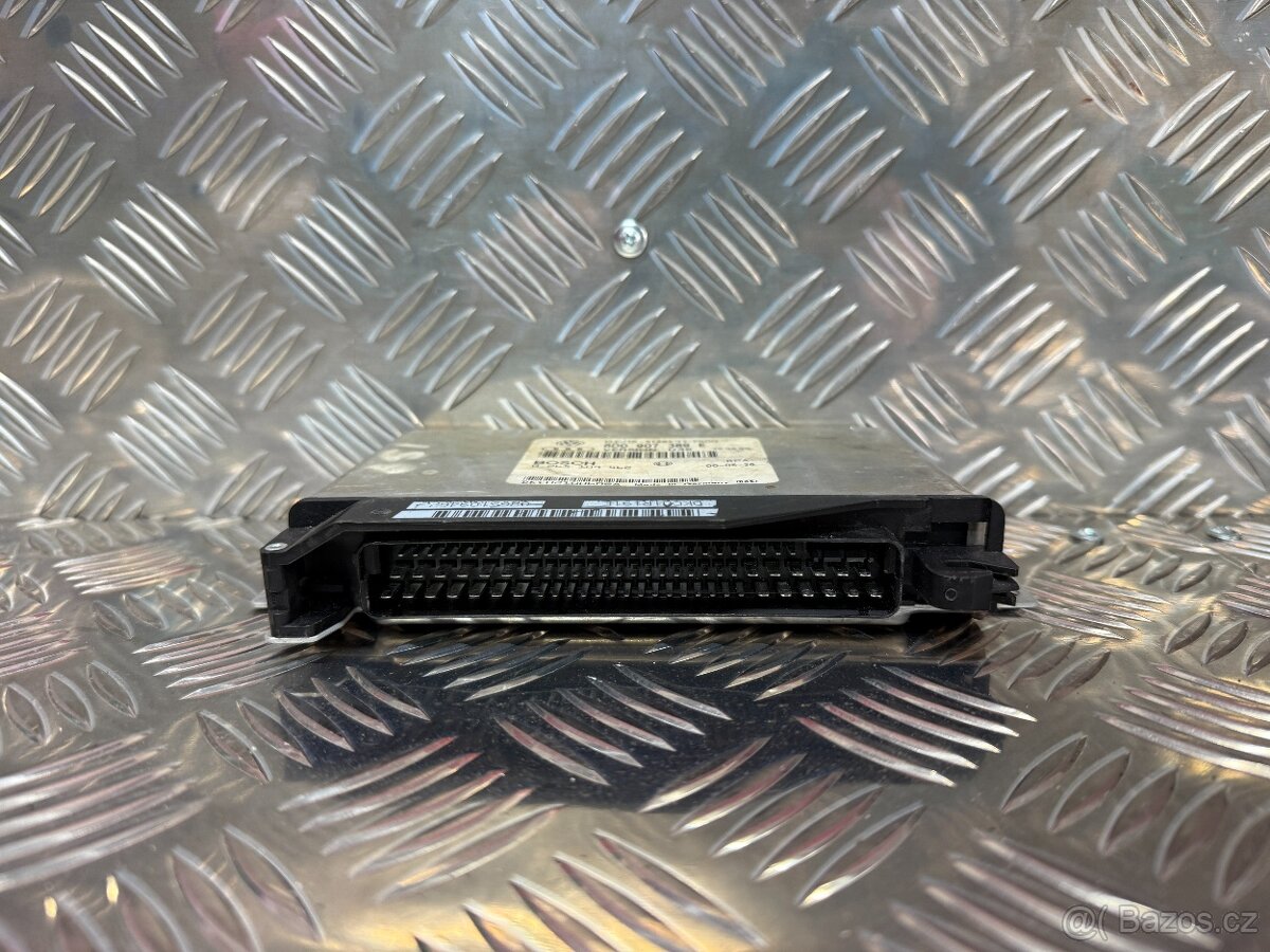 ŘÍDICÍ JEDNOTKA ESP 8D0907389E - 3