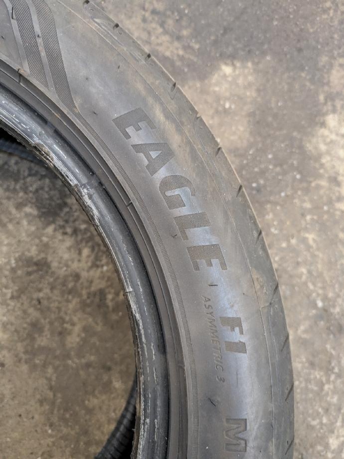 275/40R18 103Y - 3
