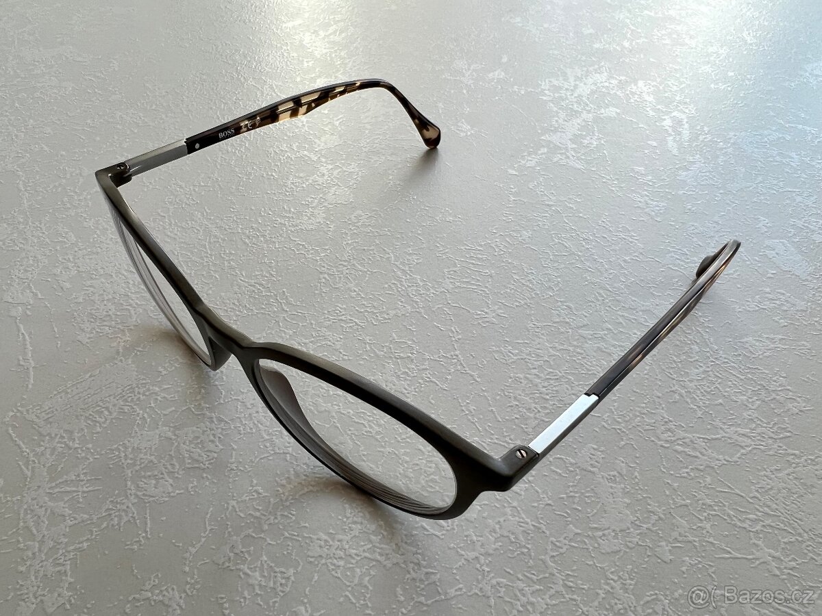 BRÝLE DIOPTRICKÉ: několik stylových modelů - 3
