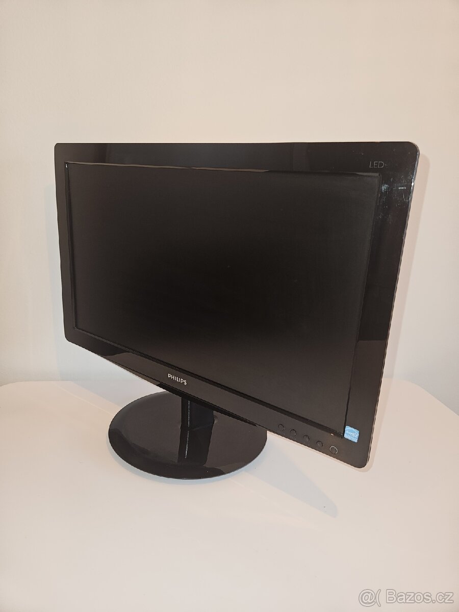 HP ProDesk - komplet s monitorem - 3