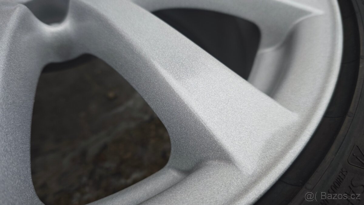 Alu Lexus Is250 (17x8JJ ET45) + zimní pneu Matador - 3